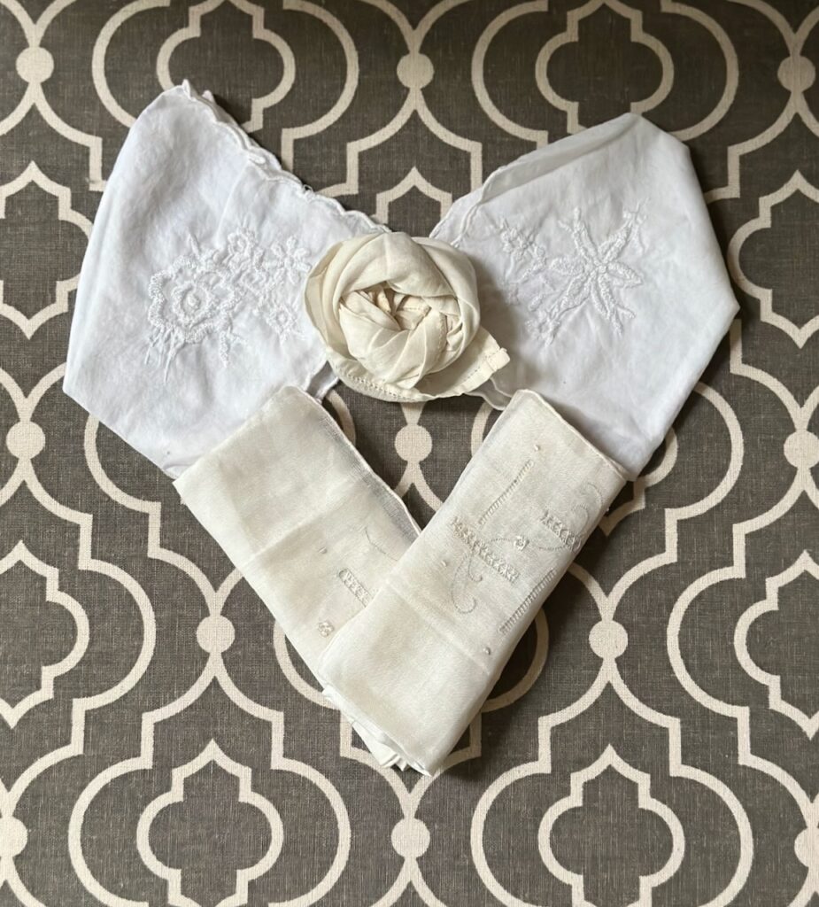 These are Kat's great-grandma's handkerchiefs I arranged in the shape of a heart to show wedding grand exit.